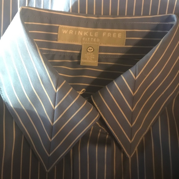 Foxcroft - Woman’s tailored pinstripes shirt, Size: 4P - Picture 6 of 9